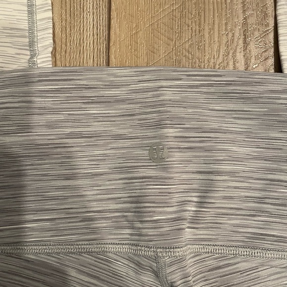 Lululemon Ombré Leggings - Picture 3 of 3